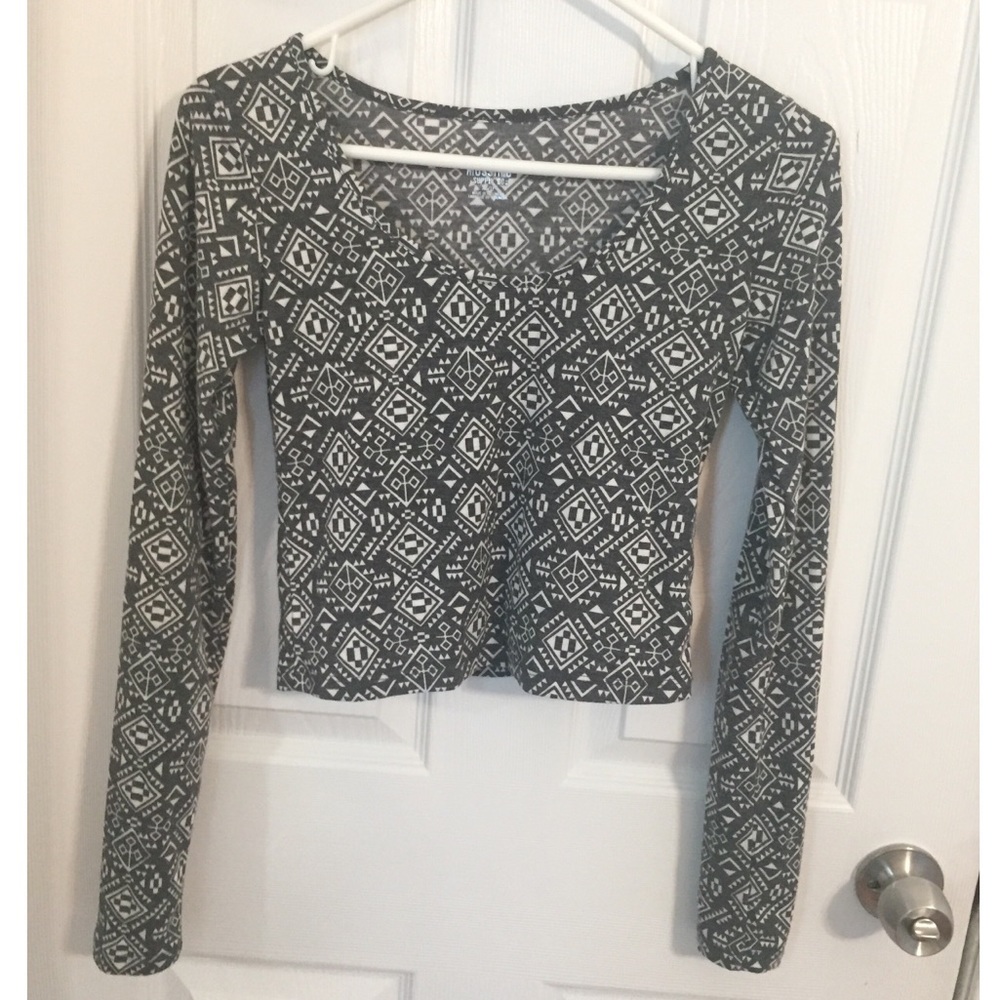 Scoop neck crop top size XS